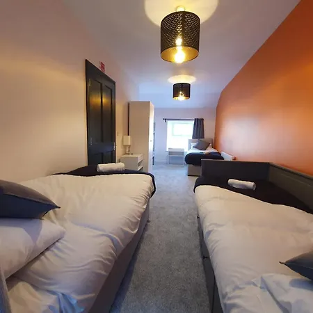 Dom wakacyjny Large Townhouse In The Heart Of No 12 Galway