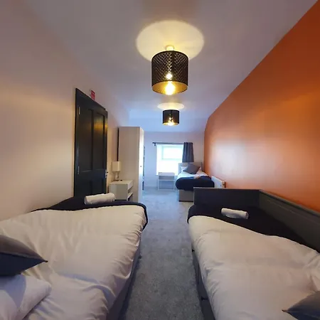 Dom wakacyjny Large Townhouse In The Heart Of No 12 Galway