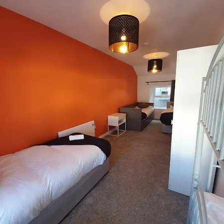 Large Townhouse In The Heart Of No 12 Hébergement de vacances *