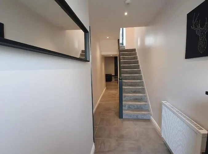 Large Townhouse In The Heart Of No 12 Сasa de vacaciones