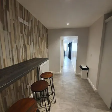 Dom wakacyjny Large Townhouse In The Heart Of No 12